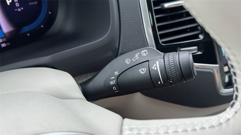 New 2025 Volvo XC90 T8 Plus w/ Protection Package Premier image 19