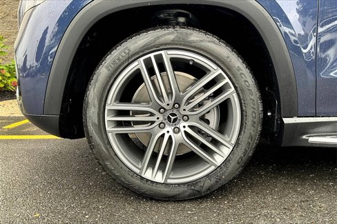 New 2026 Mercedes-Benz GLS 450 4MATIC image 12