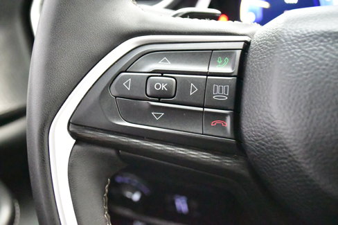 Used 2024 Jeep Grand Cherokee L Laredo image 23