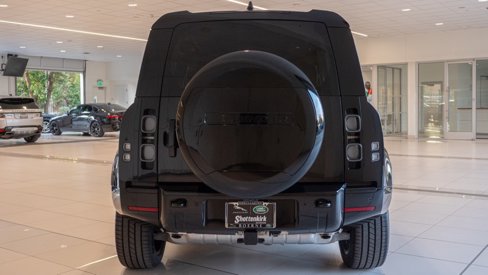 New 2025 Land Rover Defender 110 X image 4