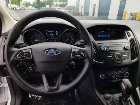 Used 2018 Ford Focus SE image 7