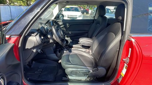 Used 2017 MINI Cooper 2-Door Hardtop image 10