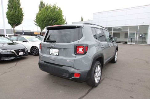 Used 2021 Jeep Renegade Latitude w/ Convenience Group image 5