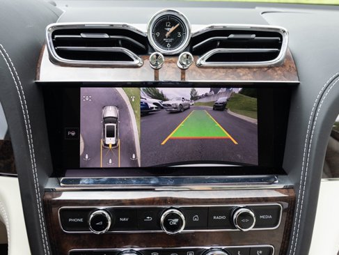 New 2025 Bentley Bentayga image 37