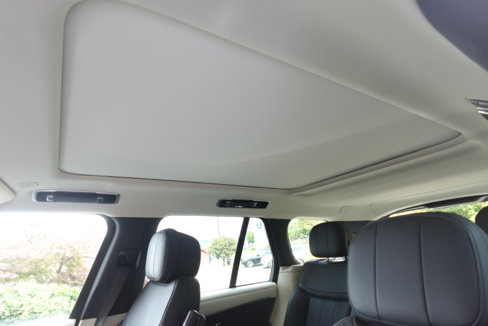 Used 2023 Land Rover Range Rover SE image 13