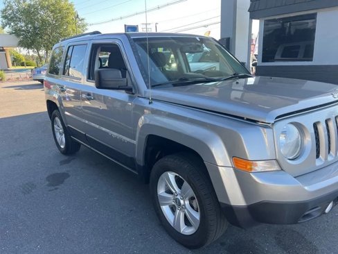Used 2017 Jeep Patriot Latitude image 16