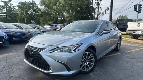 Used 2023 Lexus ES 350 image 2