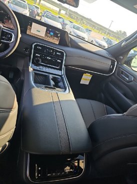 New 2026 Nissan Armada SL image 5
