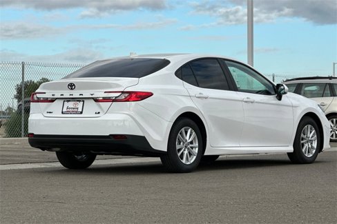 New 2026 Toyota Camry LE image 4