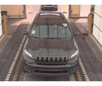 Used 2017 Jeep Cherokee Latitude image 5