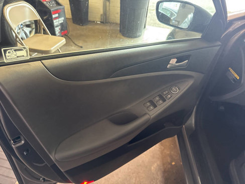 Used 2013 Hyundai Sonata GLS image 12