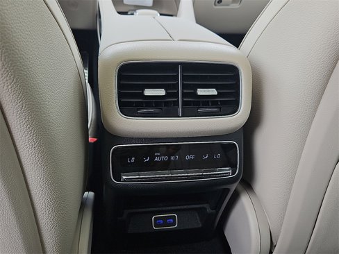 New 2026 Mercedes-Benz GLS 580 4MATIC image 19