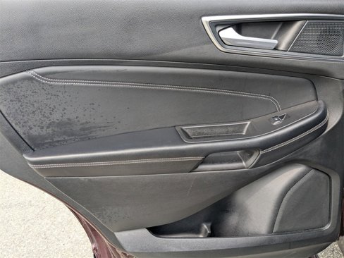 Used 2024 Ford Edge Titanium image 27