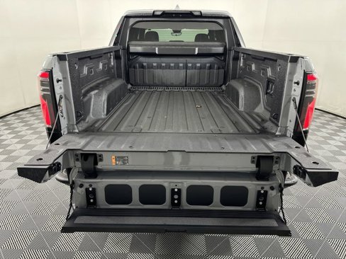 New 2025 GMC Sierra EV Denali image 18