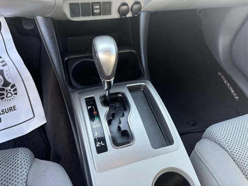 Used 2012 Toyota Tacoma PreRunner image 30