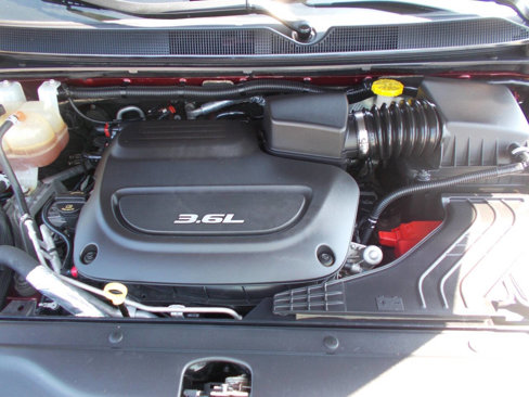 Used 2017 Chrysler Pacifica Touring-L image 11