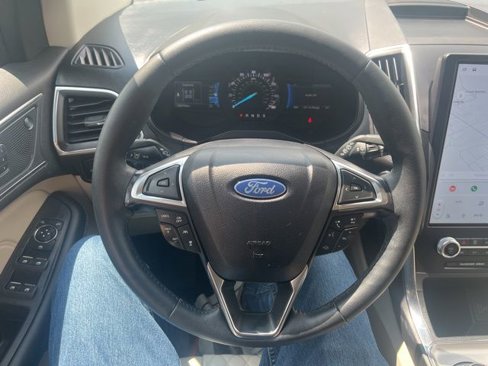 Used 2024 Ford Edge Titanium w/ Titanium Elite Package image 32