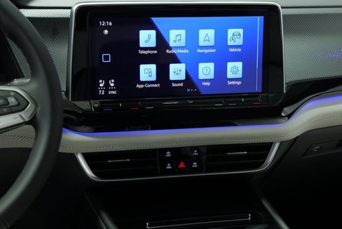 New 2025 Volkswagen Atlas Cross Sport SEL Premium R-Line image 18