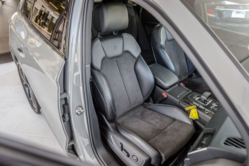 Used 2020 Audi SQ5 Premium Plus w/ Premium Plus Package image 44