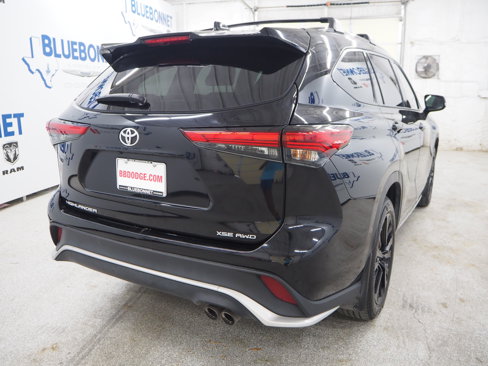 Used 2023 Toyota Highlander XSE image 6