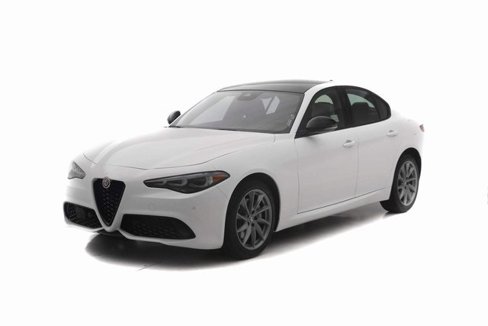 New 2024 Alfa Romeo Giulia Sprint image 1