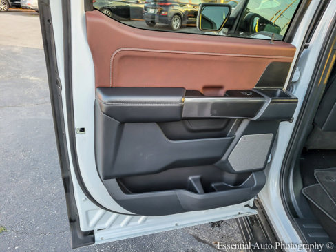 Used 2022 Ford F150 Lariat w/ Equipment Group 502A High image 32