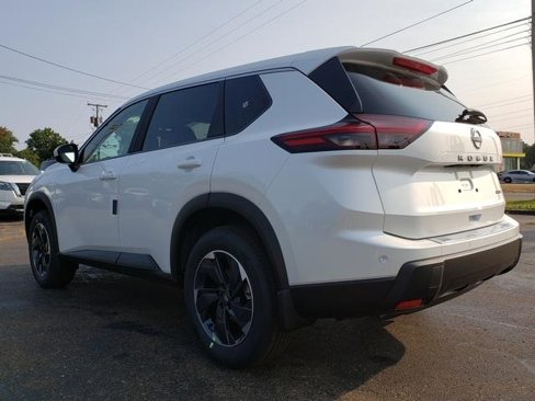 New 2026 Nissan Rogue SV image 7