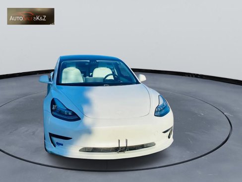 Used 2019 Tesla Model 3 Performance image 4