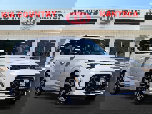 Certified 2023 Kia Soul GT-Line w/ GT-Line Technology Package image 1