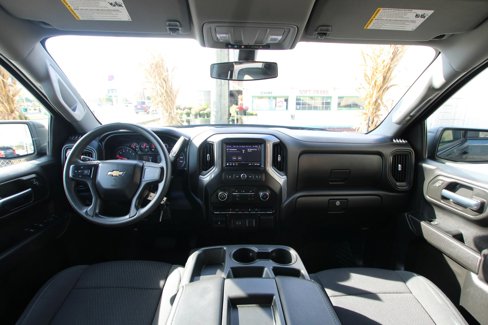 Used 2020 Chevrolet Silverado 1500 Custom w/ Custom Value Package image 13