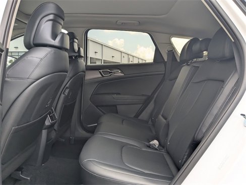New 2026 Kia Sportage SX image 16