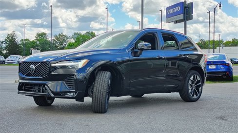 New 2026 Volvo XC60 B5 Plus w/ Protection Package Premier image 6