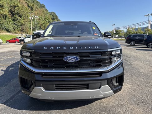 New 2025 Ford Expedition Max Platinum image 11