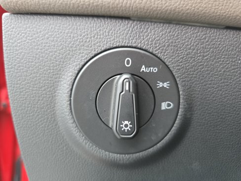 Certified 2023 Volkswagen Taos SEL image 25