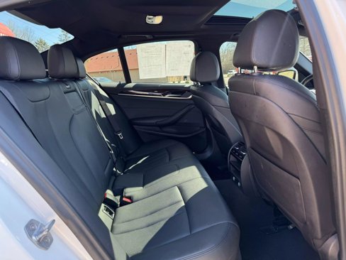 Used 2019 BMW 530i xDrive w/ Convenience Package image 19