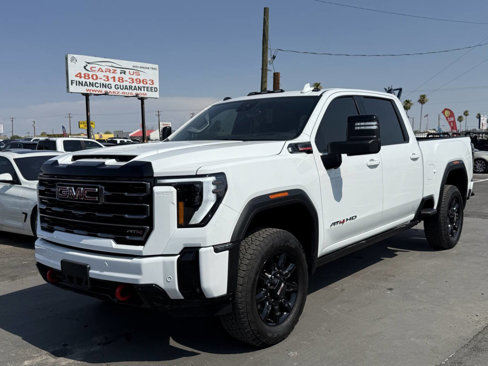 Used 2025 GMC Sierra 2500 AT4 w/ AT4 Premium Plus Package image 3