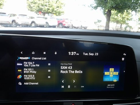 Used 2024 Hyundai Elantra Limited image 39