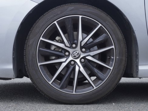 Used 2023 Toyota Camry SE image 10