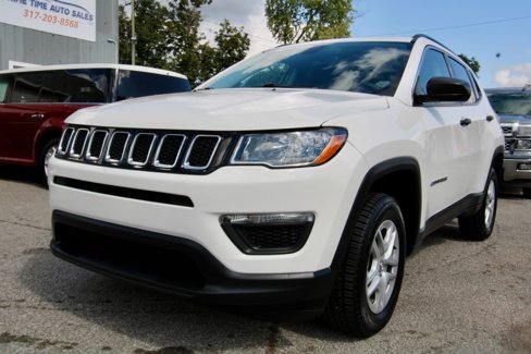 Used 2021 Jeep Compass Sport image 1
