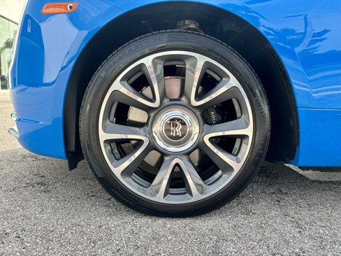Used 2020 Rolls-Royce Wraith image 12