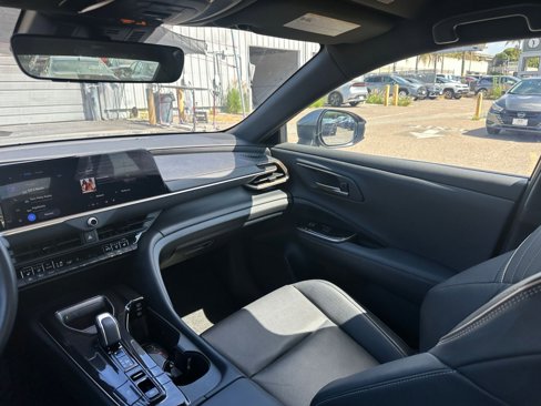 Used 2025 Toyota Crown XLE image 35