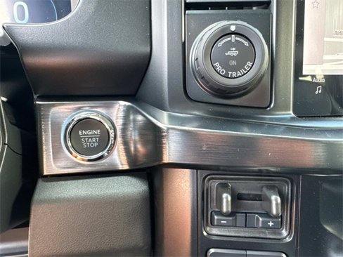 New 2025 Ford F250 Lariat w/ Lariat Ultimate Package image 21