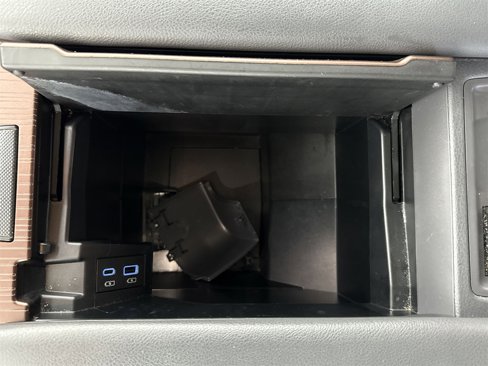 Used 2022 Toyota Sienna LE image 36
