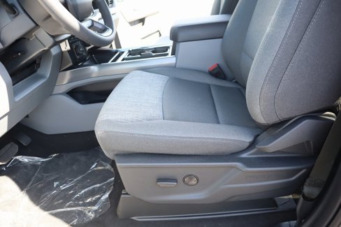 New 2025 Ford F250 XLT w/ FX4 Off-Road Package image 10
