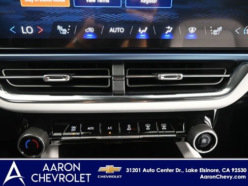 New 2026 Chevrolet Equinox EV LT image 15