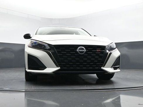 Used 2023 Nissan Altima 2.5 SR image 33