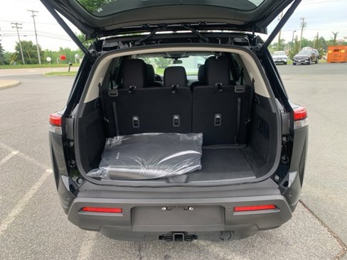 New 2025 Nissan Pathfinder SV w/ SV Premium Package image 27