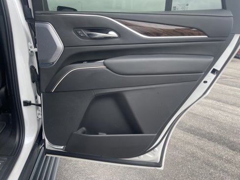 Used 2023 Cadillac Escalade Sport Platinum image 16