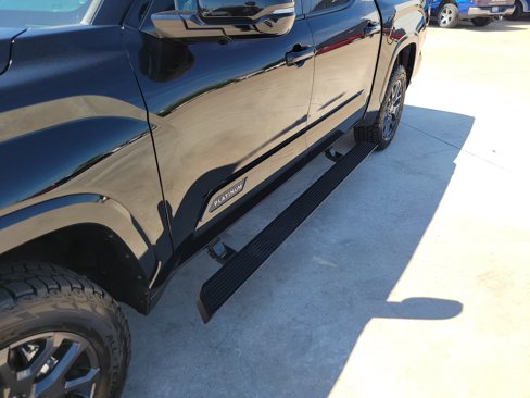 Used 2023 Toyota Tundra Platinum image 10