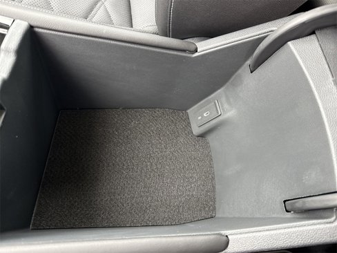 New 2025 Volkswagen Atlas SE image 42